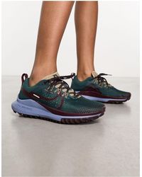 Nike - React pegasus trail gore-tex - baskets pour femme - gris foncé multicolore - Lyst