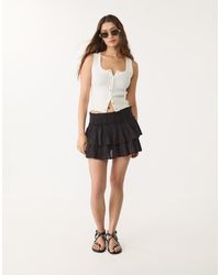 Stradivarius - Gonna Pantalone Nera Fluida Con Volant - Lyst