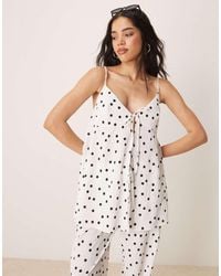 ASOS - Top Largo Blanco De Tirantes Con Lazada Delantera Y Estampado De De Tejido Texturizado De (Parte De Un Conjunto) - Lyst
