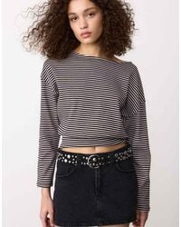 Stradivarius - T-Shirt A Maniche Lunghe Con Scollo A Barchetta E Fascia A Righe - Lyst