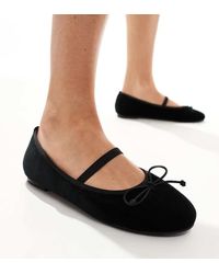 Public Desire - Bailarinas Negras Con Lazo Y Correa De Terciopelo Alexa De - Lyst