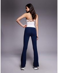 4505 - Icon Soft Touch High Waist Slim Kick Yoga Legging - Lyst