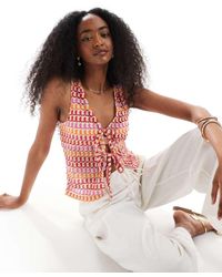 Pieces - Top Senza Maniche All'Uncinetto E Arancione A Righe Allacciato Sul Davanti - Lyst