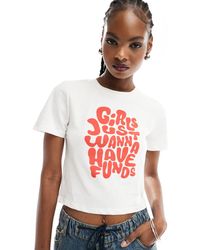 Something New - T-shirt mini bianca con stampa "girls just wanna have funds" - Lyst