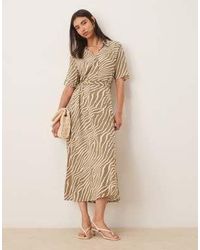 Jdy - – midi-hemdblusenkleid mit bindegürtel und zebramuster - Lyst