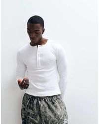 Collusion - Aansluitend Henley T-Shirt Met Lange Mouwen - Lyst