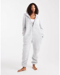 Loungeable - – flauschiger einteiler aus sherpa-fleece - Lyst