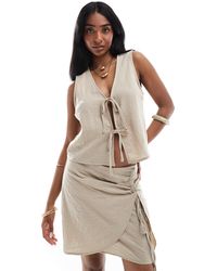 ONLY - Débardeur d'ensemble noué à l'avant - beige - Lyst