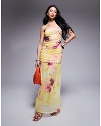 ASOS - Vestido Largo Amarillo Fruncido Con Estampado Animal Y Floral, Escote Palabra De Honor Y Cintura Baja De - Lyst