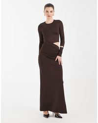 4th & Reckless - Maxi Jurk Van Gladde Stof Met Lange Mouwen, Uitsnijding En Split Aan De Zijkant - Lyst