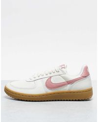Nike - Zapatillas De Deporte Blancas Y Rosas Field General De - Lyst