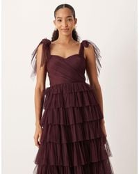 LACE & BEADS - L'invitée - robe longue en tulle avec épaules nouées - prune - Lyst