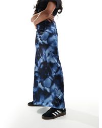 ASOS - Falda larga con estampado floral azul - Lyst