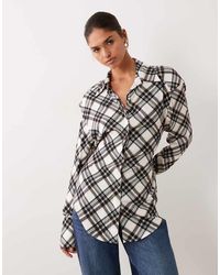 ASOS - Getailleerd Overhemd Met Schoudervullingen En Gestrikte Achterkant - Lyst