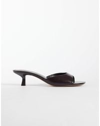 Mango - Starring hailey bieber – mules-sandaletten aus kunstleder - Lyst