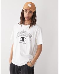 Champion - T-Shirt Met Ronde Hals En Varsity Logo - Lyst