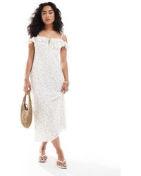 New Look - Midi Jurk Van Mesh Met Ruches En Bloemenprint - Lyst