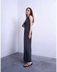 TOPSHOP - Robe en cupro mi-longue à enfiler avec encolure montante et dos ouvert - anthracite - Lyst