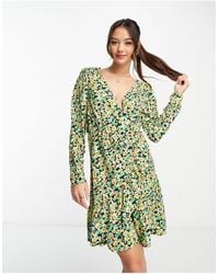 Pieces - Giuliana Floral Long Sleeve Printed Wrap Dress - Lyst