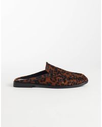 ASOS - Wide fit – mystique – hochwertige loafer-pantoletten aus echtem leder mit leopardenmuster, weite passform - Lyst
