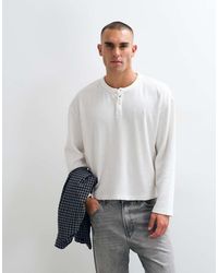 CERNUCCI - Long Sleeve Waffle Henley T-shirt With Embroidery Detail-white - Lyst