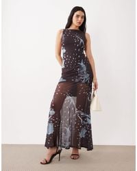 ASOS - Robe longue en tulle imprimé fleuri avec col montant et dos ouvert à doubles bretelles - marron/bleu - Lyst
