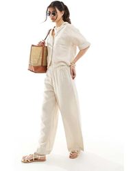 ONLY - Pantalones Beis De Pernera Ancha De Mezcla De Lino De (Parte De Un Conjunto)-Beis Neutro - Lyst