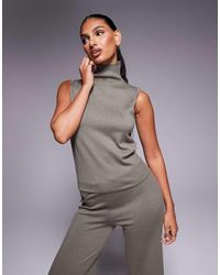 Kaiia - Exclusive Fine Knit Roll Neck Sleeveless Top Co-ord - Lyst