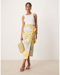 Never Fully Dressed - – jaspre – midaxi-wickelrock mit gemischtem print - Lyst