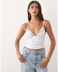 Tiger Mist - Fenella Top Met Cami, Diepe Hals En Paillettenbies - Lyst