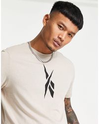 Reebok - T-shirt With Large Central Logo - Lyst