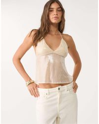 Stradivarius - Top Allacciato Al Collo Con Paillettes Color Vaniglia - Lyst