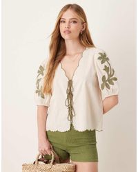 Jdy - Tie Front Blouse With Green Embroidery Details - Lyst