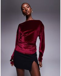 ASOS - – tailliertes, asymmetrisches und schulterfreies samt-oberteil - Lyst