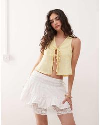 Reclaimed (vintage) - Gonna Western Corta Stile Cowgirl Da Festival Bianca Con Pizzo Sul Fondo - Lyst