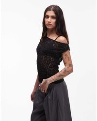 ASOS - Top asymétrique en dentelle avec détails froncés - Lyst