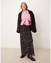 Miss Selfridge - Jupe longue coupe en biais à imprimé fleurs - Lyst