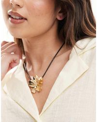 Accessorize - Ketting Van Koord Met Geborstelde Bloem - Lyst