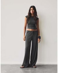 Pull&Bear - Broek Met Wijde Pijpen Van Crêpestof - Lyst