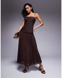 Forever New - – wadenlanges, plissiertes kleid - Lyst