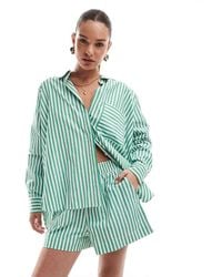 French Connection - Camicia A Righe Bianche E Verdi Con Abbottonatura A Pressione - Lyst