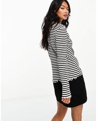 Vila - Geribbelde Gestreepte Top Met Geschulpte Rand En Lange Mouwen - Lyst