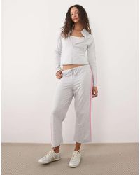 ASOS - Co-ord Capri Length joggers With Contrast Pink Stripe - Lyst