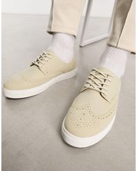 ASOS - Chaussures imitation daim à lacets avec détails richelieu - beige - Lyst
