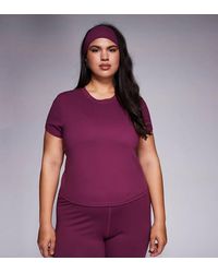 4505 - Camiseta Burdeos Con Diseño Encogido De Tejido Suave Icon Studio De Curve-Morado - Lyst