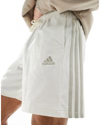 adidas Originals - Adidas training - short en jersey à trois bandes - cassé - Lyst