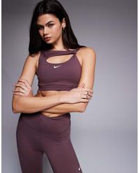 Nike - Nike One Training Twist Strap Sports Bra - Lyst
