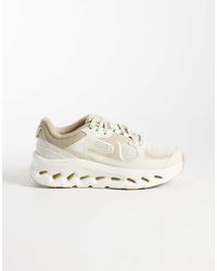 On Shoes - Cloudtilt Arc All Day Trainers - Lyst