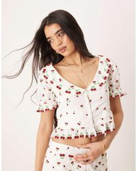 For Love & Lemons - Top Blanco Y Rojo Con Patrón De Cerezas Y Detalle De Cuentas De (Parte De Un Conjunto) - Lyst