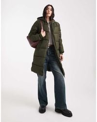 Pieces - Abrigo Largo Verde Caqui Oscuro Acolchado Con Capucha De - Lyst